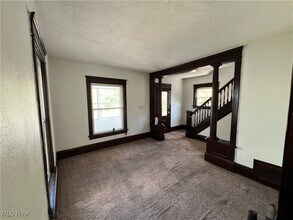 2286 6th St SW in Akron, OH - Building Photo - Building Photo
