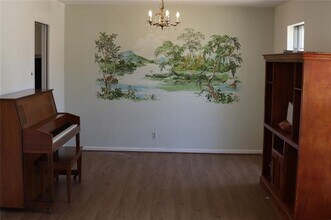 3205 Pin Oak Dr in Temple, TX - Foto de edificio - Building Photo