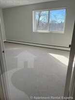 18 Hamilton Rd, Unit #301 in Arlington, MA - Building Photo - Building Photo