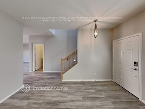 14226 W Hearn Rd in Surprise, AZ - Building Photo - Building Photo