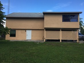 18478 Tulip Rd in Ft. Myers, FL - Building Photo - Building Photo