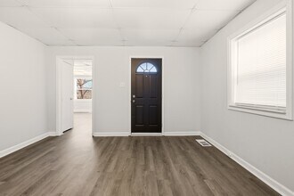 339 Jay St in New Albany, IN - Building Photo - Building Photo