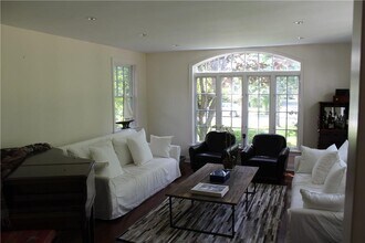 724 Forest Ave in Mamaroneck, NY - Building Photo - Building Photo
