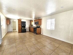 654 W 21st St in Los Angeles, CA - Building Photo - Building Photo