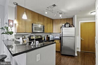 2120 Vermont Ave NW in Washington, DC - Building Photo - Building Photo