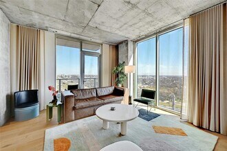 48 East Ave in Austin, TX - Building Photo - Building Photo