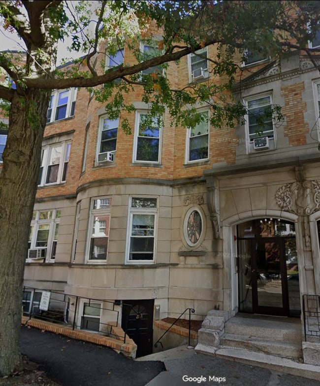 17 Fairbanks St, Unit 21-31 in Brookline, MA - Building Photo - Building Photo