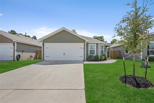 21131 Titian Dr. in Magnolia, TX - Building Photo - Building Photo