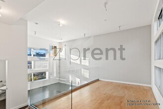 2910 Mandela Pkwy in Oakland, CA - Building Photo - Building Photo