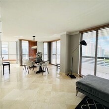 3600 Mystic Pointe Dr, Unit 1401 in Aventura, FL - Building Photo - Building Photo