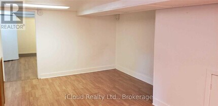 547 Lauder Ave in Toronto, ON - Building Photo - Building Photo