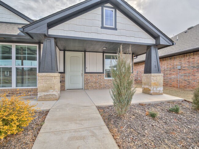 5816 Goldfinger Rd-Unit -Unit B - The Turner in Oklahoma City, OK - Building Photo - Building Photo