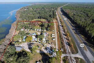 Waterfront RV Resort in Hawthorne, FL - Building Photo