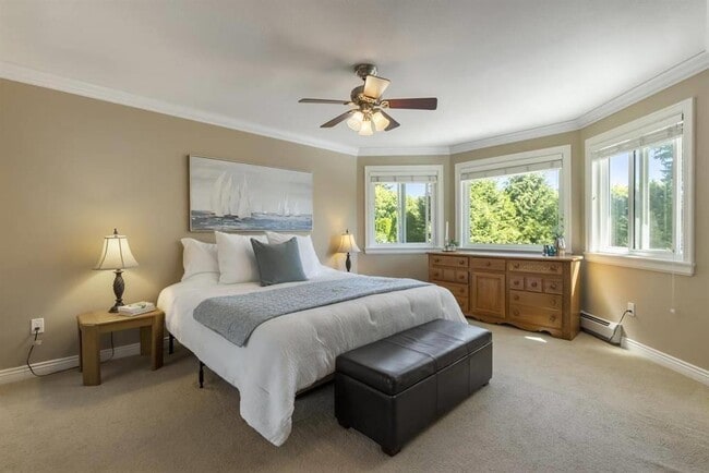 property at 90XX-9161 161 St