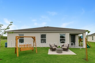900 Wilmington Pkwy in Cape Coral, FL - Building Photo - Building Photo