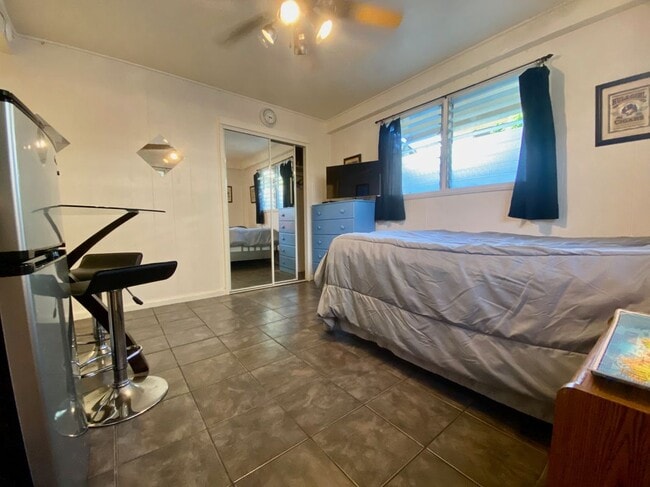 property at 1125A 2nd Ave