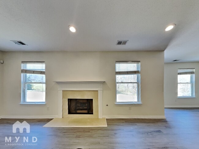 6099 Trotters Cir in Fairburn, GA - Building Photo - Building Photo