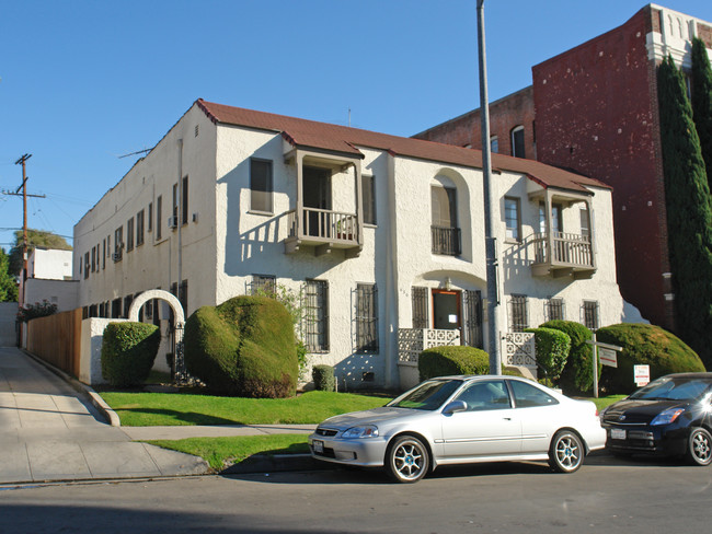 630 S Cochran Ave in Los Angeles, CA - Building Photo - Building Photo