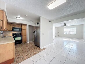 5757 St Christopher Dr in Orlando, FL - Building Photo - Building Photo