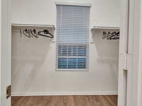 419 Magnolia Ln in Richwood, TX - Building Photo - Building Photo