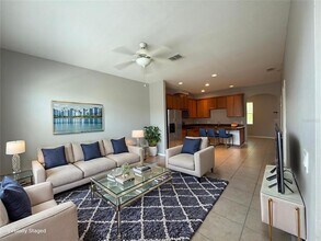 7621 Sutherton Ln in Windermere, FL - Building Photo - Building Photo