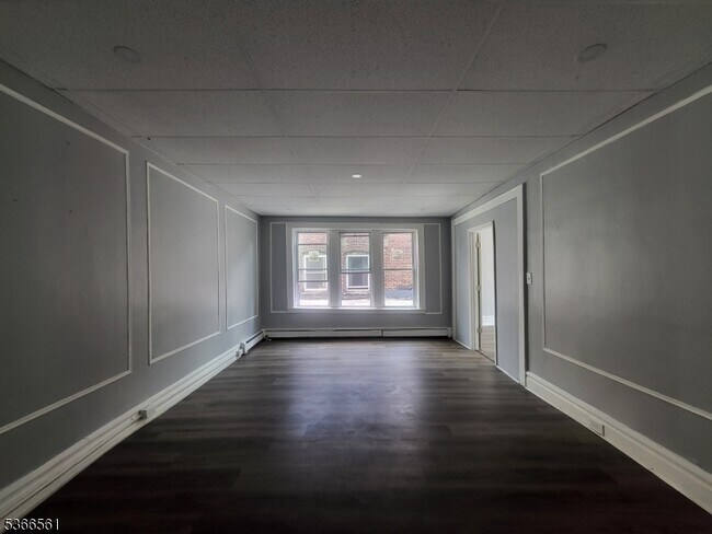 1 Cedar Ave in Montclair, NJ - Building Photo - Building Photo