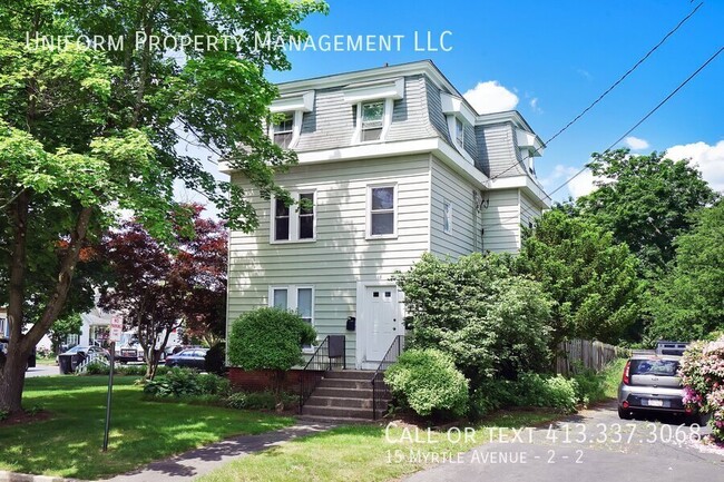 15 Myrtle Ave in Westfield, MA - Foto de edificio - Building Photo