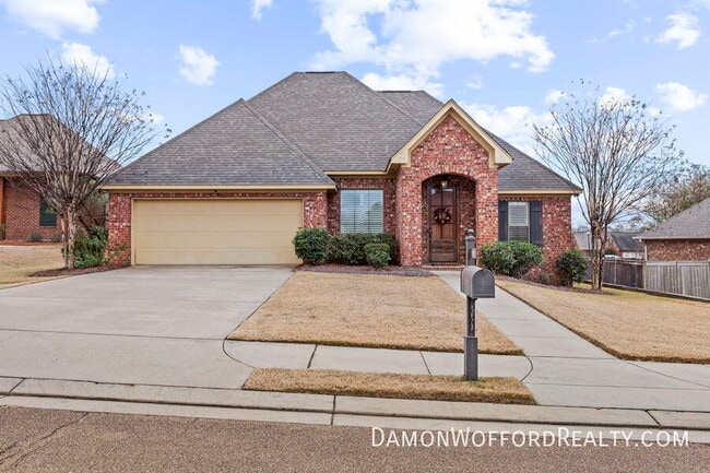 property at 103 Kempen Ln