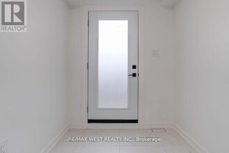 152 Clarence St in Brampton, ON - Building Photo - Building Photo