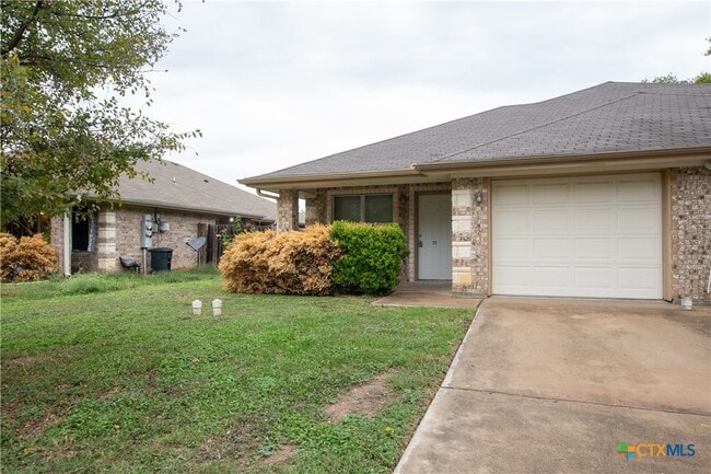 property at 211 W Arlo Rd
