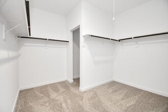 5143 Sunset Oaks Dr in Fresno, TX - Foto de edificio - Building Photo