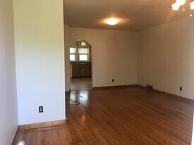 5310 Church St in Elizabeth, IN - Building Photo