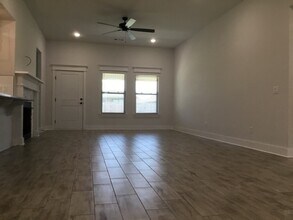 231 Palm St in Centerton, AR - Building Photo - Building Photo