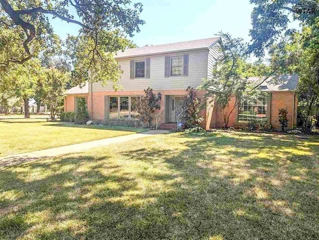 property at 2101 Berkeley Dr