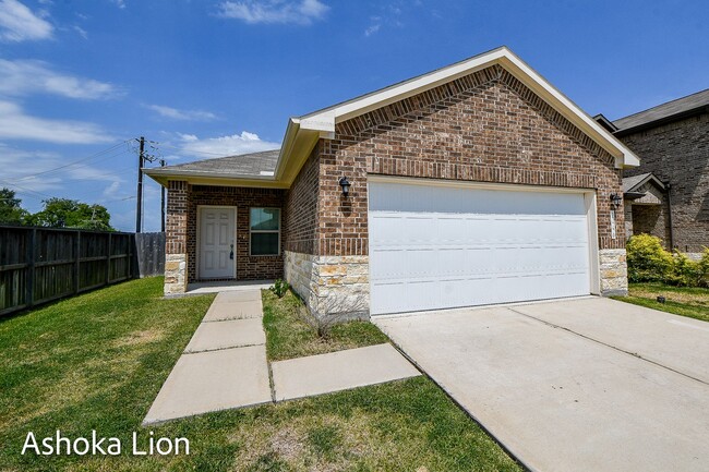 2446 Heritage Ct in Missouri City, TX - Building Photo - Building Photo