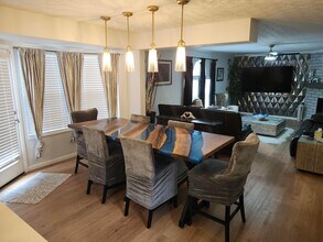 8178 Slate Ridge Blvd in Reynoldsburg, OH - Building Photo - Building Photo