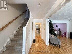 106 Morgan Ave in Markham, ON - Building Photo - Building Photo