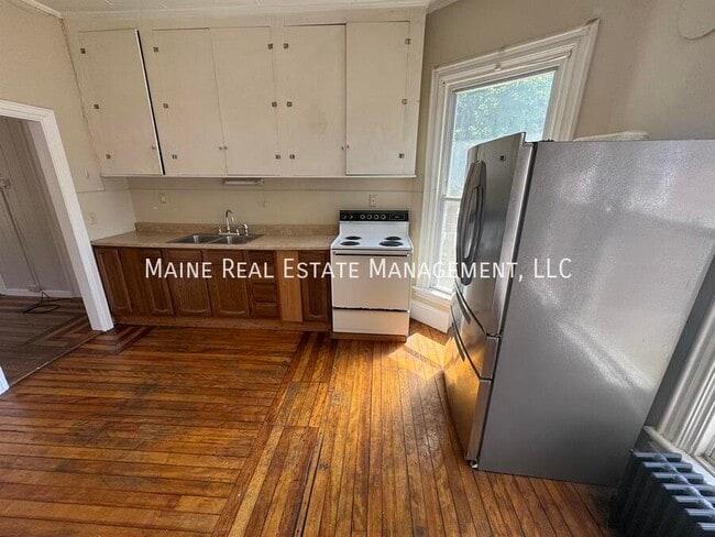 191 Center St in Old Town, ME - Building Photo - Building Photo