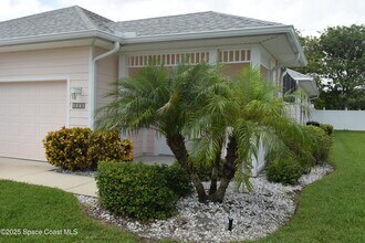 1170 Eleuthera Dr NE in Palm Bay, FL - Building Photo - Building Photo