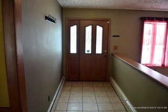 9 McKenzie Ave in Fairfield, ME - Building Photo - Building Photo