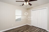 323 Counter Point Dr photo'