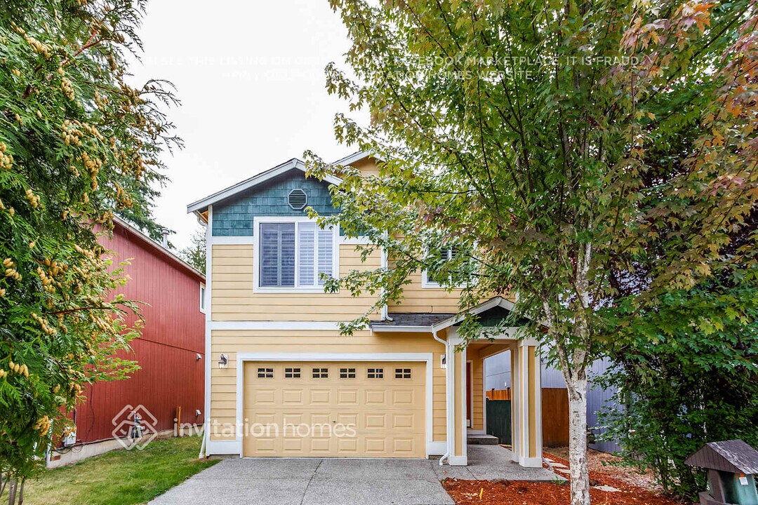 8410 2nd St NE in Lake Stevens, WA - Building Photo
