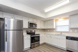 609 Willow Run in Lakeland, FL - Building Photo - Building Photo