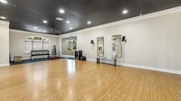 Vanguard Crossing in St. Louis, MO - Building Photo - Interior Photo