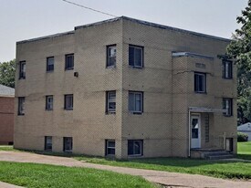 2025 21st St in Rock Island, IL - Building Photo