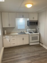 671 Indiana Ave in Brentwood, CA - Building Photo - Building Photo
