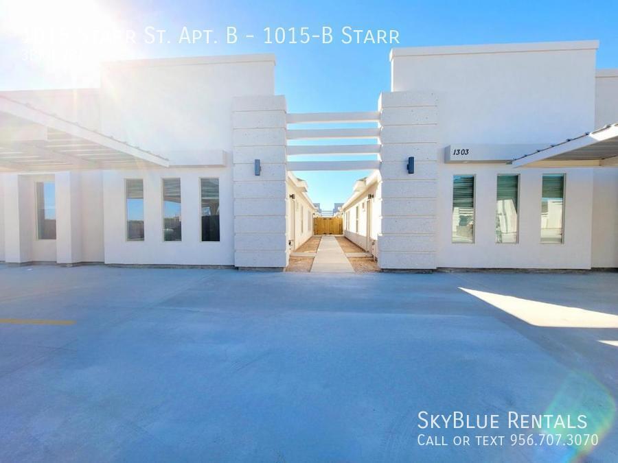 1015 Starr St in Mercedes, TX - Building Photo