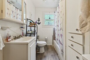 154 Willow St in Humble, TX - Building Photo