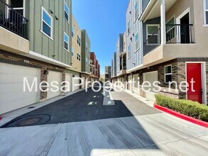 8870 Camphor Ave in Montclair, CA - Building Photo - Building Photo