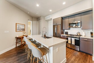 25120 Panther Bend Ct in The Woodlands, TX - Foto de edificio - Building Photo